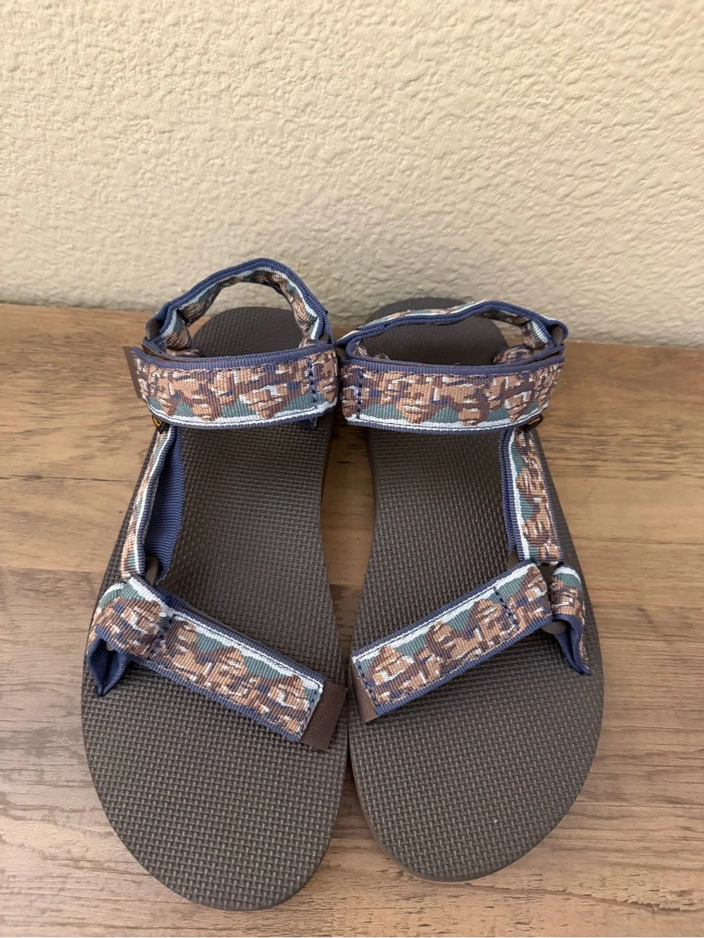NWOT | Men’s Teva Original Universal Desert Mosaic Brown Sandals - Size 9